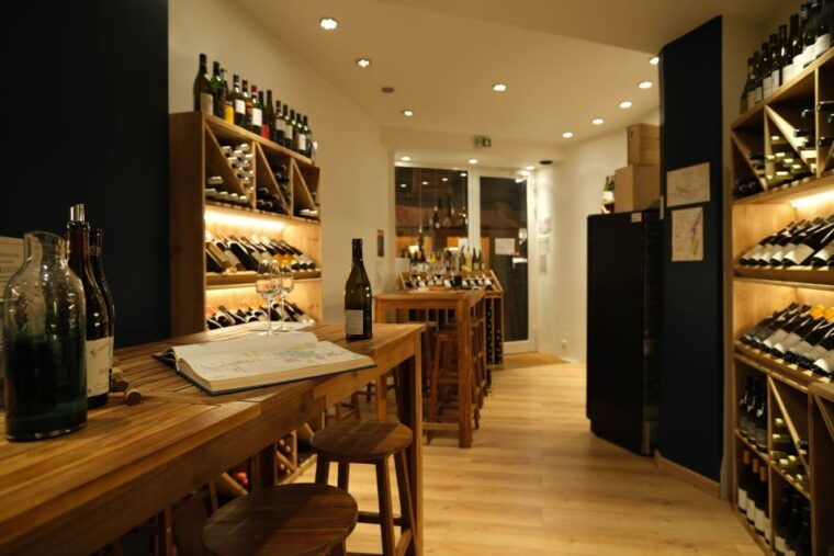 paris-french-wine-tasting-in-montmartre