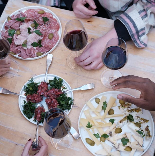 paris-gastronomy-wine-tour-by-a-culinary-school