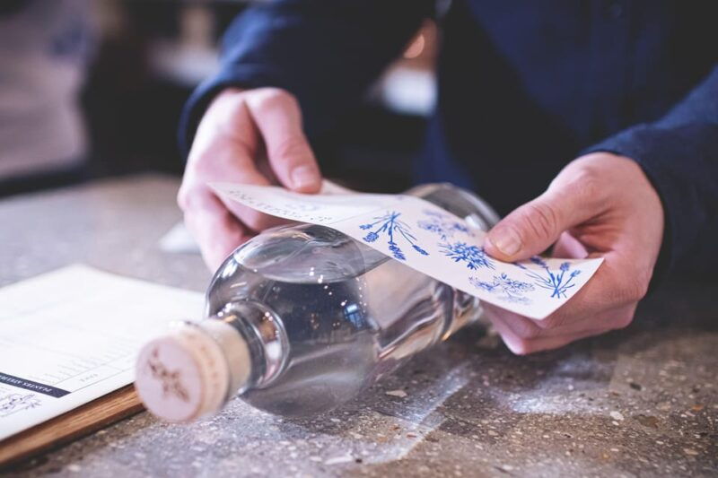 paris-gin-making-workshop-with-tasting-bottle-in-english