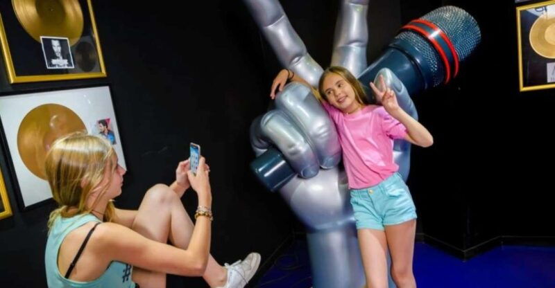 paris-grevin-wax-museum-and-seine-river-cruise-tickets