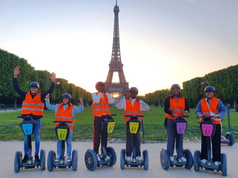 paris-guided-segway-tour-paris-by-night