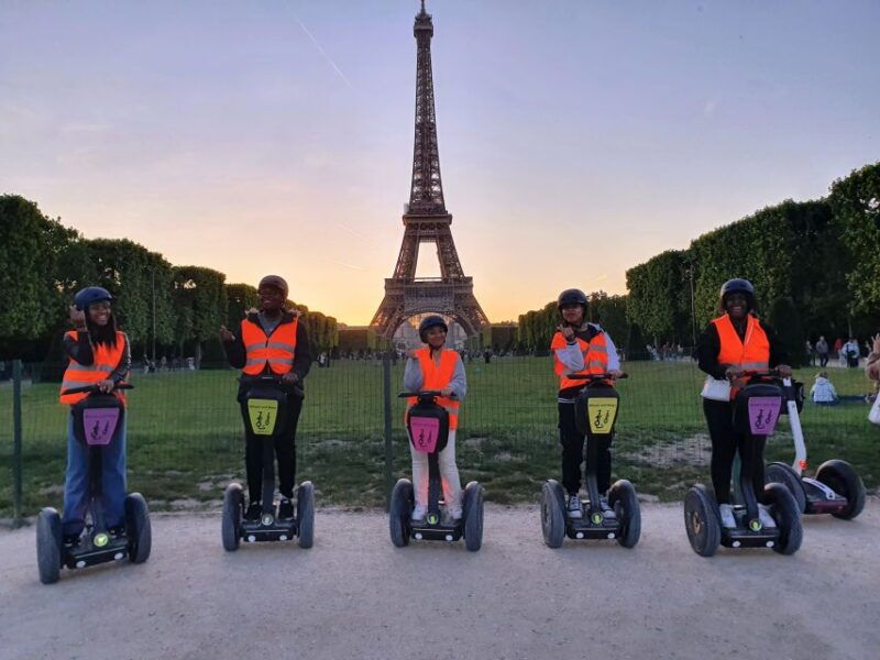 paris-guided-segway-tour-paris-by-night