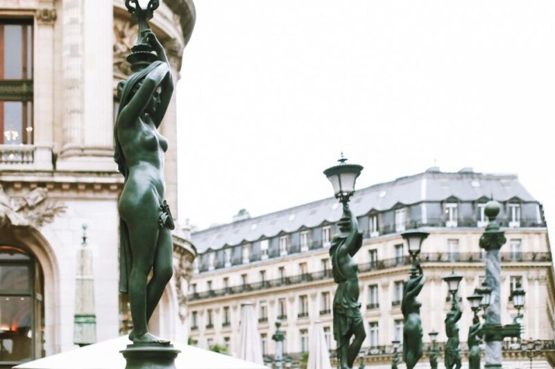 paris-guided-tour-from-notre-dame-to-champs-elysees