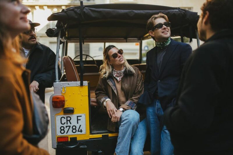 paris-guided-tour-in-a-vintage-land-rover