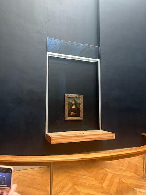 paris-guided-tour-in-portuguese-at-the-louvre-semi-private