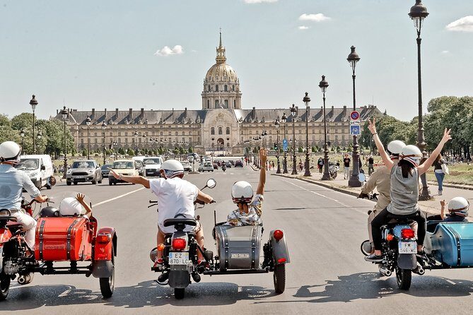 Paris Highlights city tour on a vintage Sidecar Motorcycle - FAQs