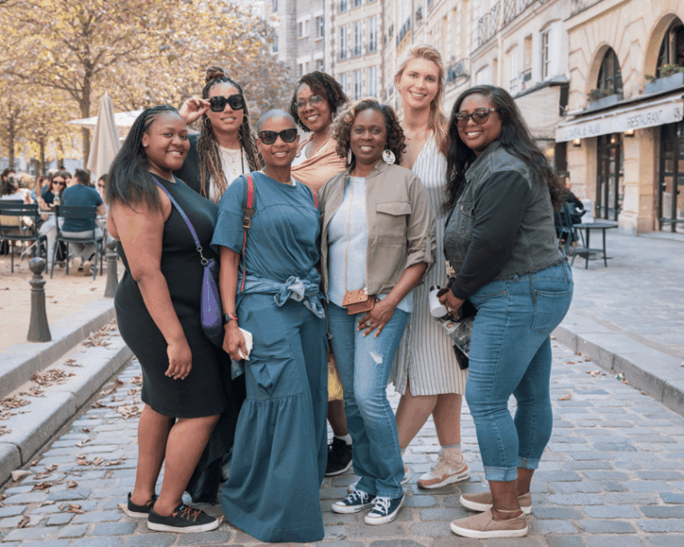 paris-historic-islands-walk-seine-notre-dame-louvre-view