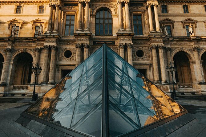 paris-hop-on-hop-off-and-louvre-museum