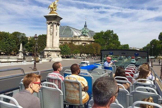 paris-hop-on-hop-off-and-seine-river-cruise