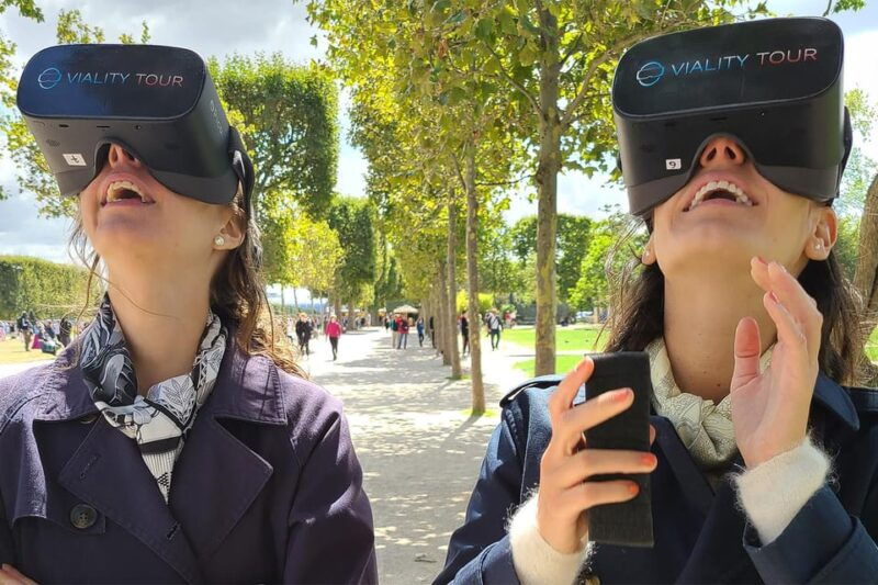 paris-immersive-eiffel-tower-tour-with-virtual-reality