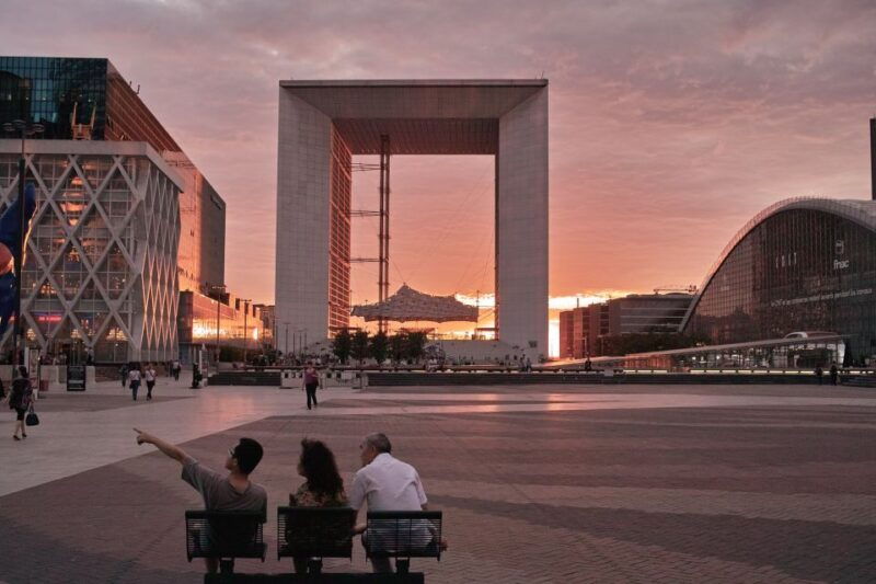 paris-la-defense-private-guided-tour