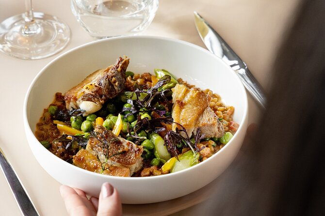 paris-late-dinner-at-eiffel-towers-madame-brasserie-restaurant