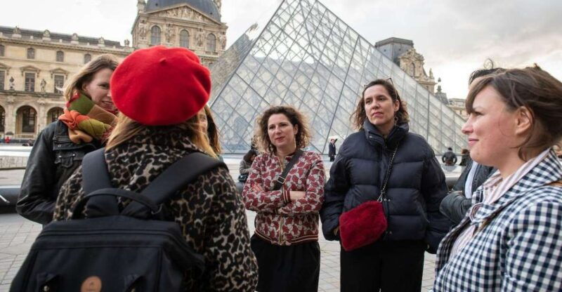 paris-late-night-louvre-tiny-group-tour