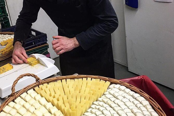 Paris Latin Quarter Food Tour - Sightseeing: Notre-Dame de Paris & Rue Mouffetard