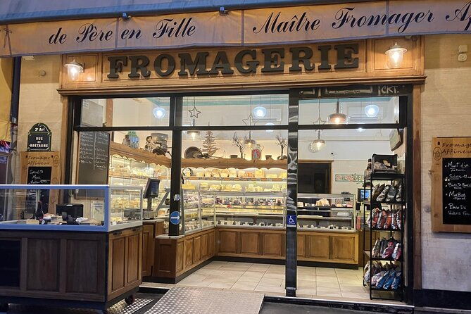 paris-le-marais-district-guided-walking-tour-with-tastings