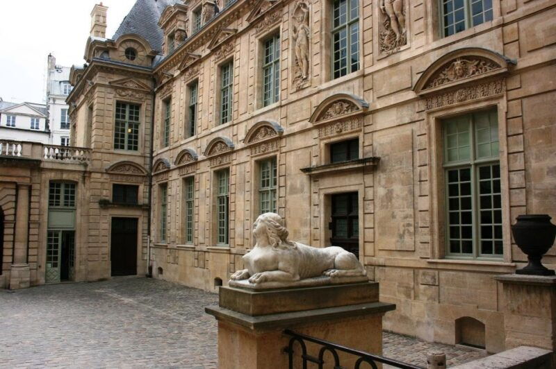 paris-le-marais-highlights-guided-small-group-walking-tour
