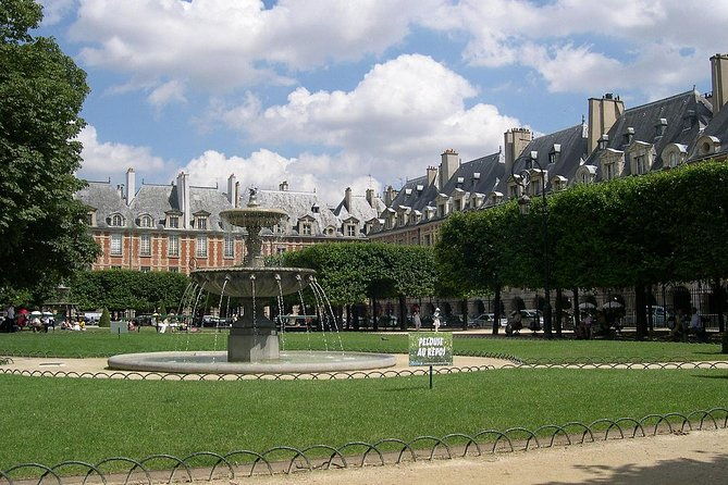 paris-le-marais-historical-walking-tour-with-wine-and-cheese-tasting