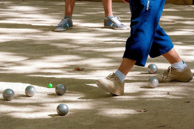 paris-learn-how-to-play-petanque-french-experience