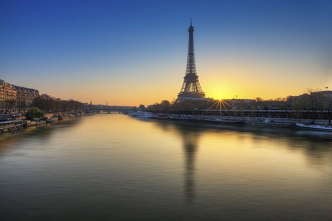 paris-lights-evening-bus-tour-with-eiffel-tower-summit-option-2