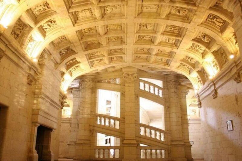 paris-loire-castles-excursion-chambord-and-blois