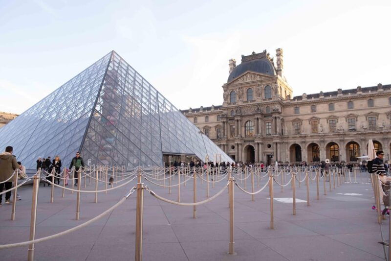 paris-louvre-exclusive-semi-private-guided-tour-max-6-people
