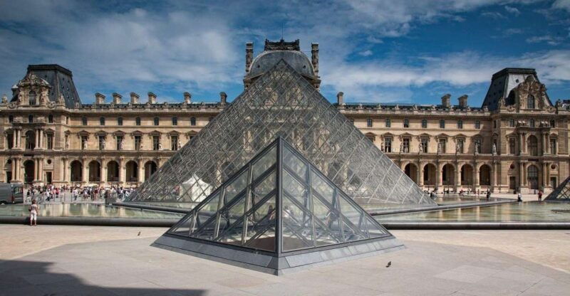 paris-louvre-masterpieces-private-tour-with-reserved-entry