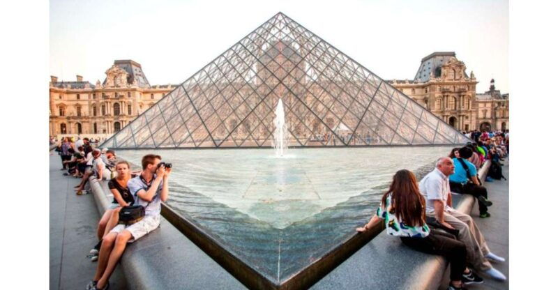 paris-louvre-museum-guided-tour