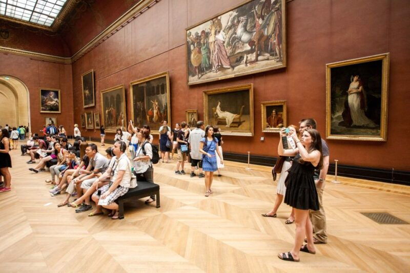 paris-louvre-museum-guided-tour