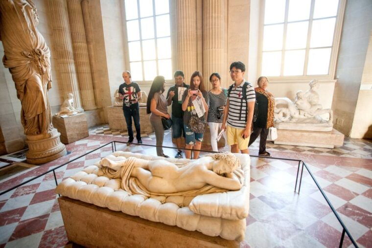 paris-louvre-museum-guided-tour