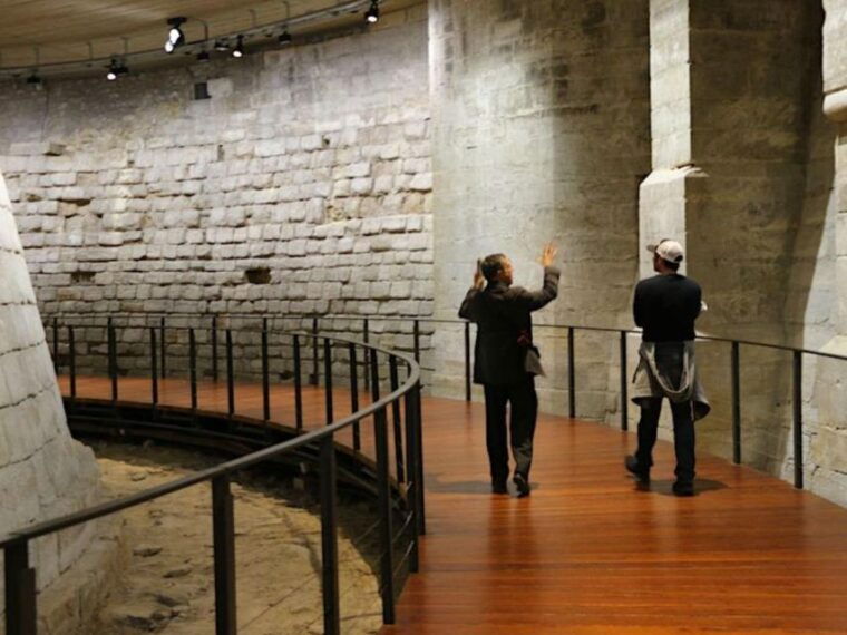 paris-louvre-museum-guided-tour-with-skip-the-ticket-line