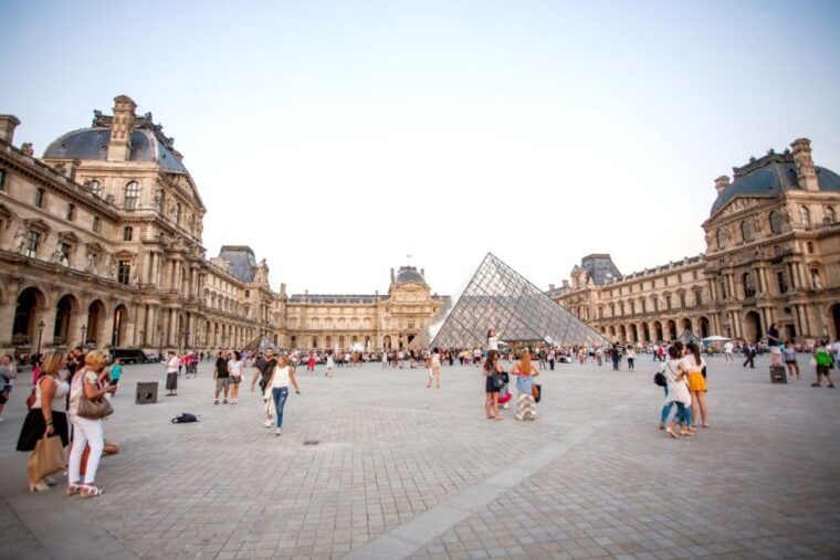 paris-louvre-museum-masterpieces-tour-with-reserved-access