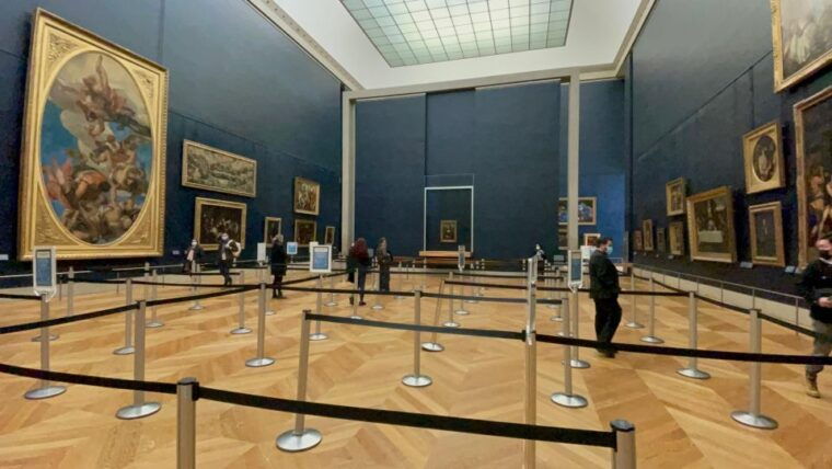 paris-louvre-museum-mona-lisa-first-viewing-semi-private