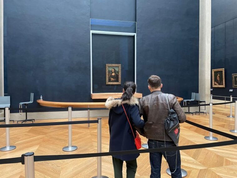 paris-louvre-museum-mona-lisa-first-viewing-semi-private