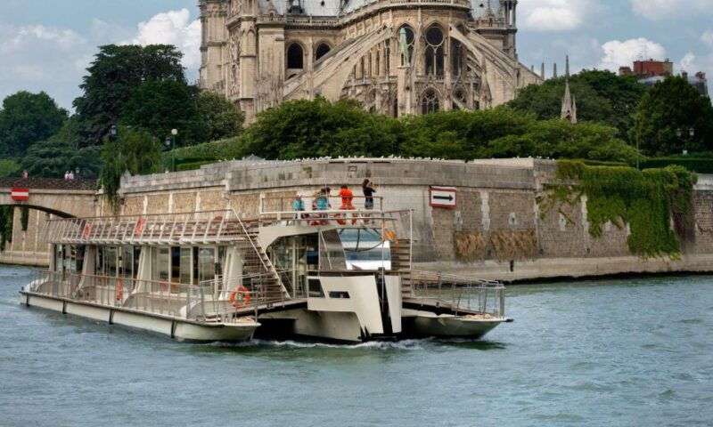 paris-louvre-museum-river-cruise-priority-access-tickets