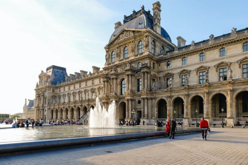 paris-louvre-museum-skip-the-line-entry-and-private-tour