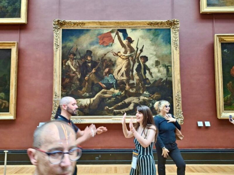paris-louvre-museum-skip-the-line-guided-tour-with-artist