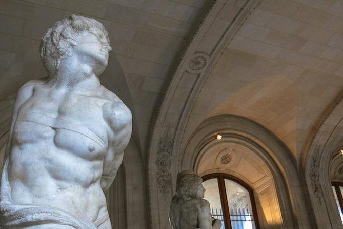 paris-louvre-museum-skip-the-line-must-sees-guided-tour