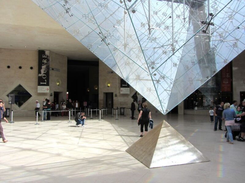 paris-louvre-museum-skip-the-line-tour
