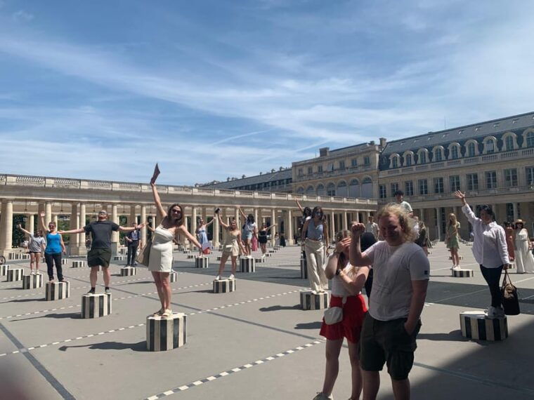 paris-louvre-museum-timed-entry-ticket-pop-culture-tour