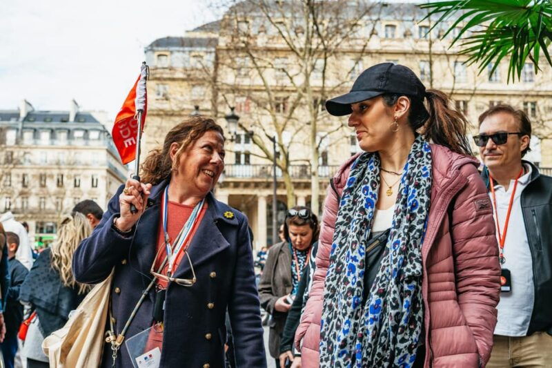 paris-louvre-museum-tour-mona-lisa-iconic-masterpieces