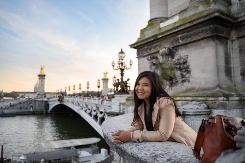 paris-louvre-photoshoot-or-seine-bridges-eiffel-tower-walk