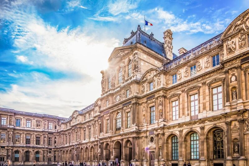 paris-louvre-reserved-access-and-boat-cruise