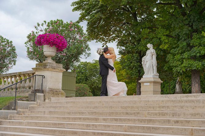 paris-luxembourg-garden-wedding-vows-renewal-ceremony-with-photo-shoot