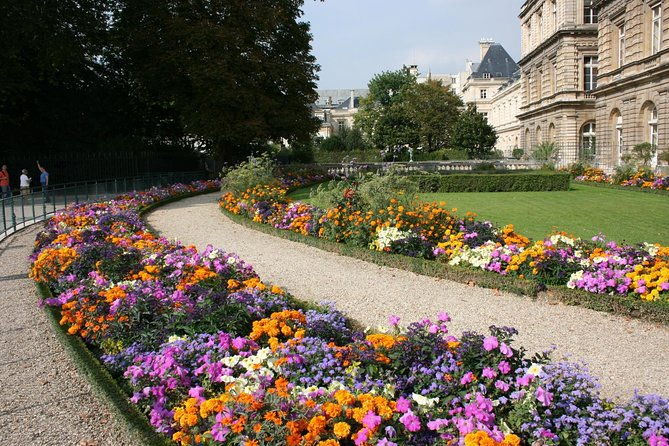 paris-luxembourg-gardens-highlights-small-group-walking-tour