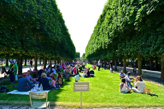paris-luxembourg-gardens-highlights-small-group-walking-tour