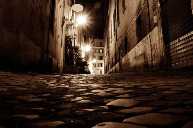 Paris: Macabre and Chilling History Walking Tour - The Experience of the Tour