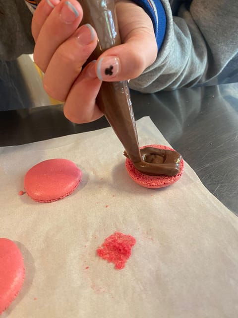 paris-macaron-baking-class-for-families-and-kids