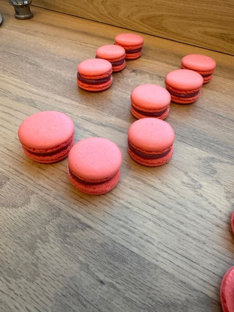 paris-macaron-baking-class-in-central-paris