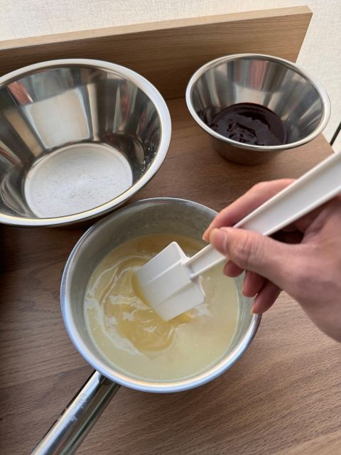 paris-macaron-baking-class-in-central-paris