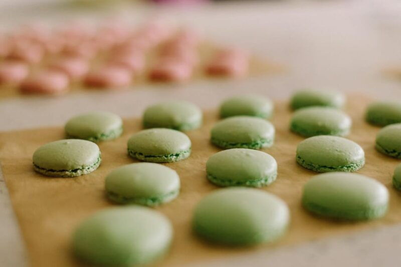 paris-macaron-baking-class